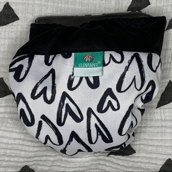 Elinfant Newborn All-in-one cloth diaper BnW heart - Picture 2 of 5